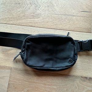 Lululemon Fanny Pack